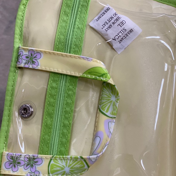 NWT Avon Travel Case New Green & Yellow Makeup Cosmetics Bag Pouch NEW - Picture 9 of 11